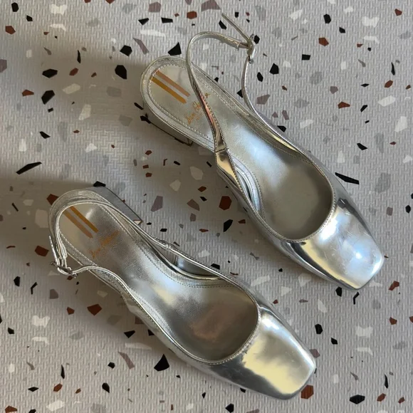 Sam Edelman Terra 50MM Patent Leather Slingback Pumps in Silver Size 8 - Picture 2 of 9